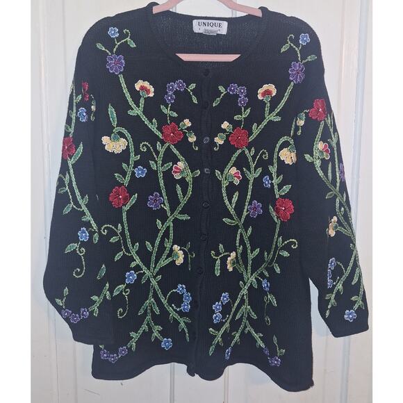 Vintage Unique Int'L Medium Women's Floral Embroidered Sweater Dark Cottagecore - Picture 1 of 6
